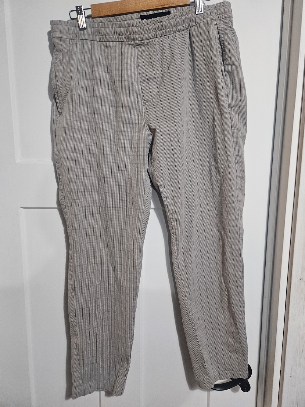 Abercrombie & Fitch Gray and White Striped Skinny Taper Shorts